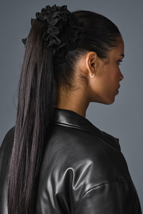 alo Women's Micro Plisse Oversize Scrunchie - Black