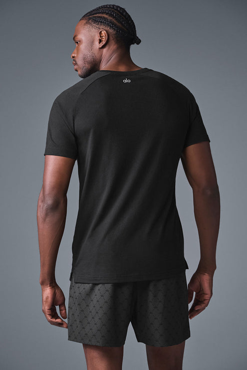 alo Men's Triumph Raglan Tee - Black
