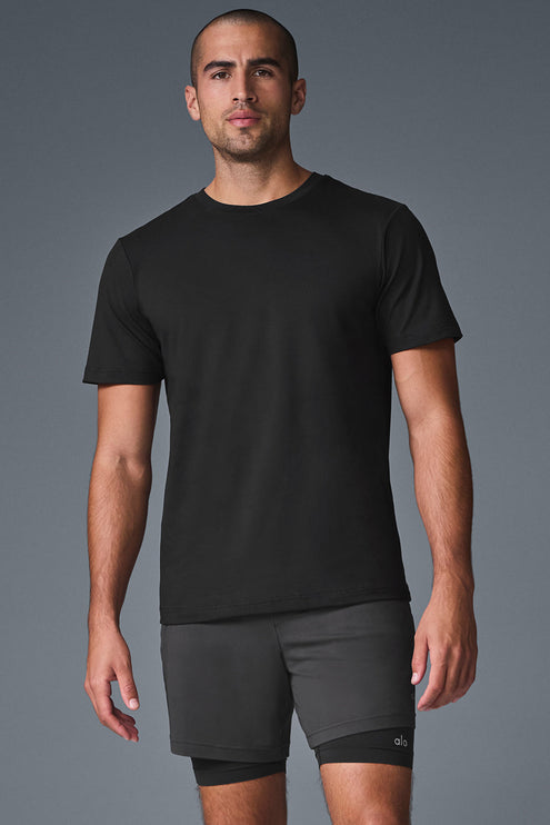 alo Men's Conquer Reform Crewneck Short Sleeve - Black