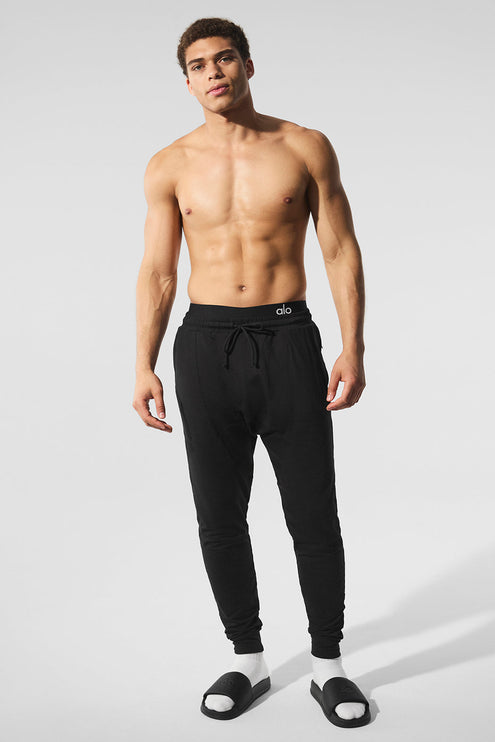 alo Men's Conquer Revitalize Pant - Black