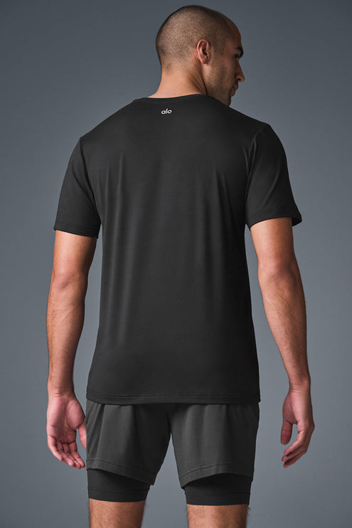 alo Men's Conquer Reform Crewneck Short Sleeve - Black