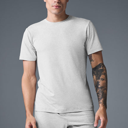 alo Men's Conquer Reform Crewneck Short Sleeve - Athletic Heather Grey
