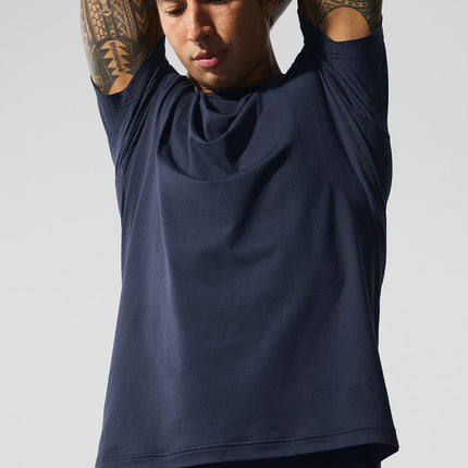 alo Men's Conquer Reform Crewneck Short Sleeve - Navy