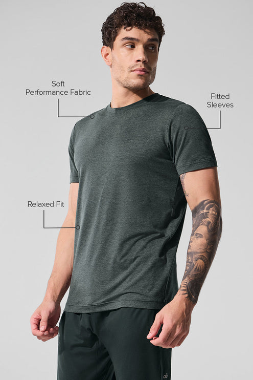 alo Men's Conquer Reform Crewneck Short Sleeve - Charcoal Green Heather