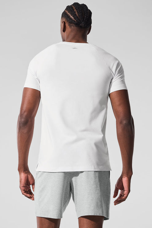 alo Men's Alo Vapor Crewneck Short Sleeve - White