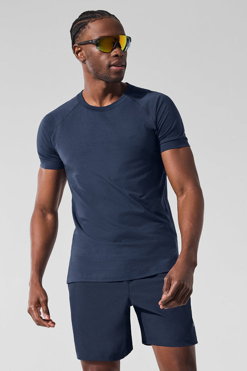 alo Men's Alo Vapor Crewneck Short Sleeve - Navy