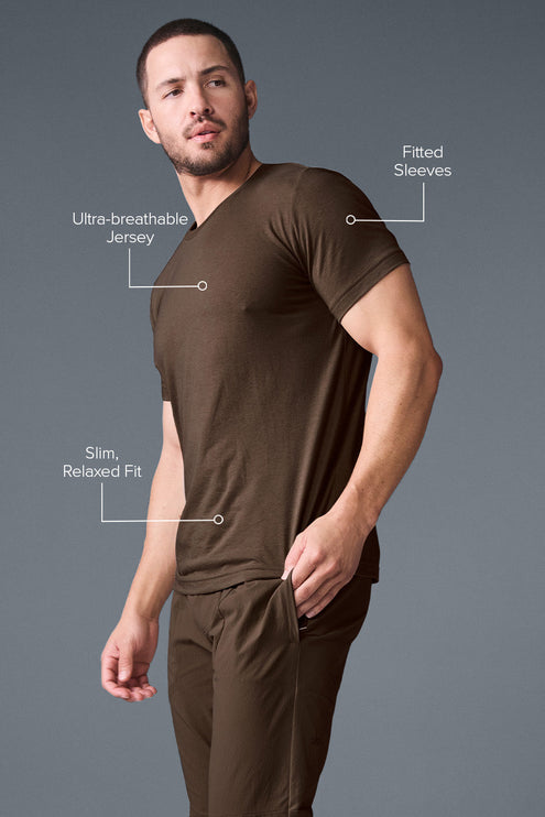 alo Men's Triumph Tee - Espresso