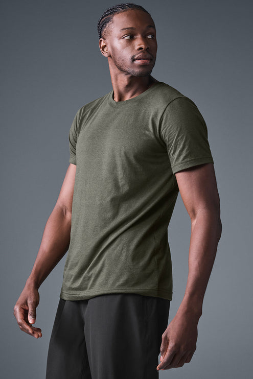 alo Men's Triumph Tee - Stealth Green