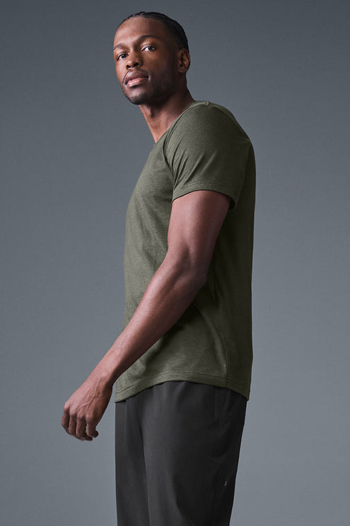 alo Men's Triumph Tee - Stealth Green