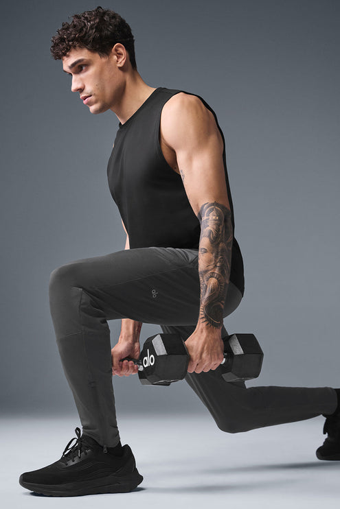 alo Men's Conquer Muscle Tank - Black