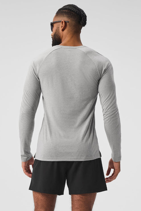 alo Men's Triumph Long Sleeve Tee - Athletic Heather Grey
