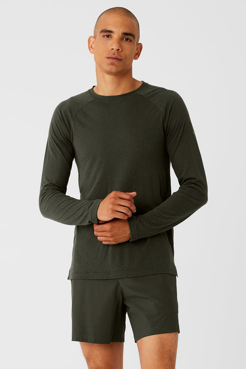 alo Men's Triumph Long Sleeve Tee - Stealth Green