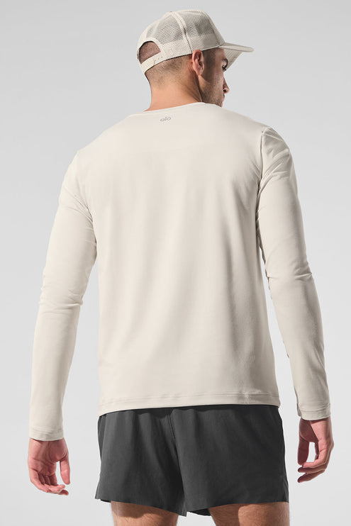 alo Men's Conquer Reform Crewneck Long Sleeve - Bone