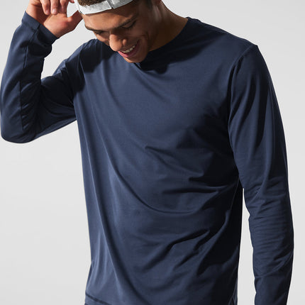 alo Men's Conquer Reform Crewneck Long Sleeve - Navy