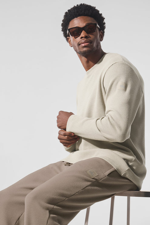 alo Men's Elevate Waffle Long Sleeve Crew - Bone