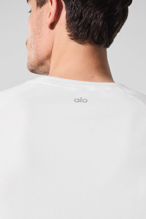 alo Men's Alo Vapor Crewneck Long Sleeve - White
