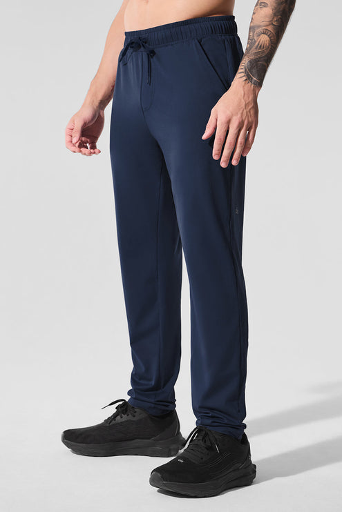 alo Men's Conquer Pulse Pant - Navy