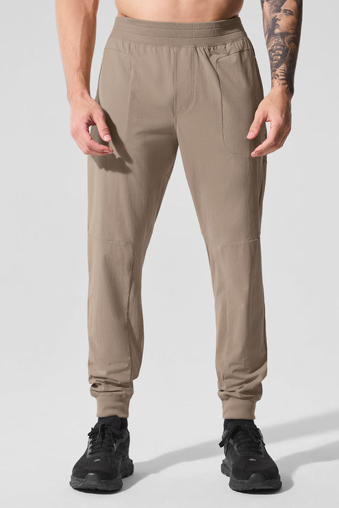 alo Men's Co-Op Pant - Gravel