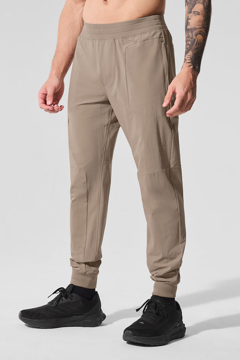 alo Men's Co-Op Pant - Gravel
