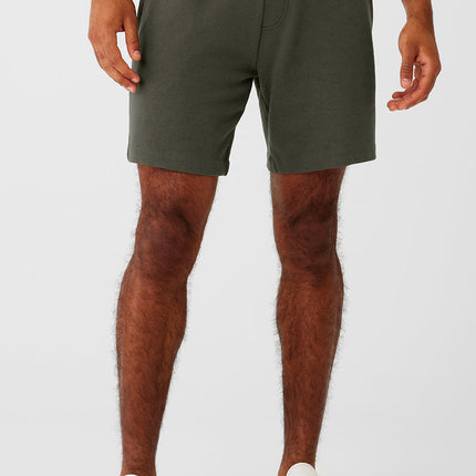 alo Men's Chill Short - Stealth Green