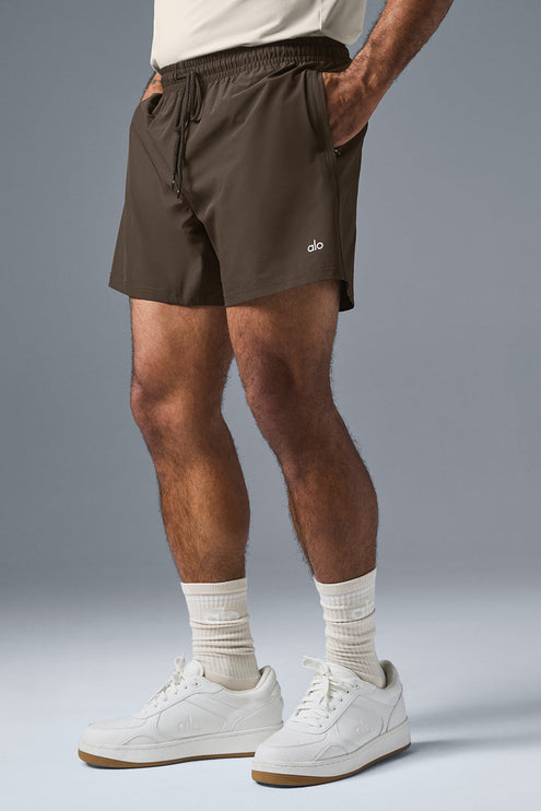 alo Men's 7" Circuit Short - Espresso
