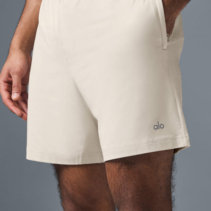 alo Men's 7" Conquer React Performance Short - Bone