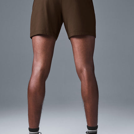 alo Men's 7" Conquer React Performance Short - Espresso