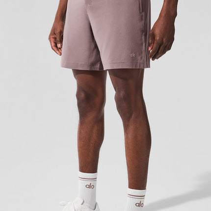 alo Men's 7" Conquer React Performance Short - Mushroom