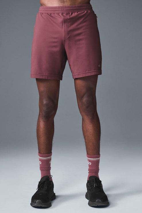 alo Men's 7" Conquer React Performance Short - Burgundy Truffle