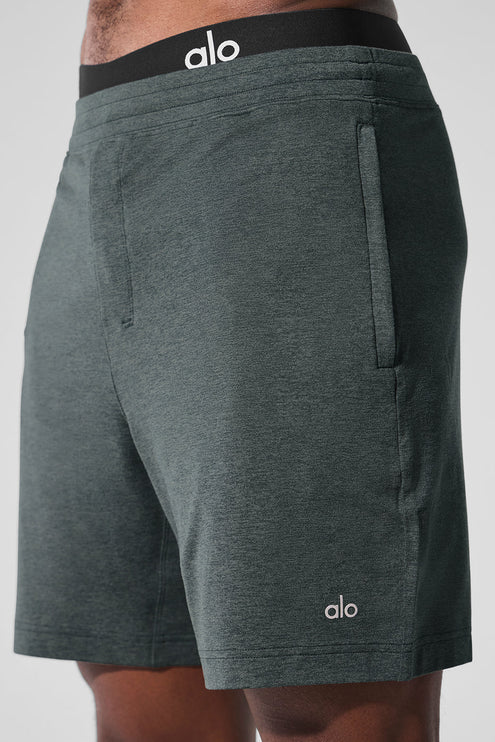 alo Men's 7" Conquer React Performance Short - Charcoal Green Heather