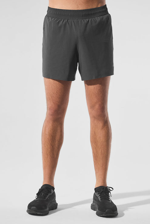alo Men's 5" Adapt Running Short - Anthracite