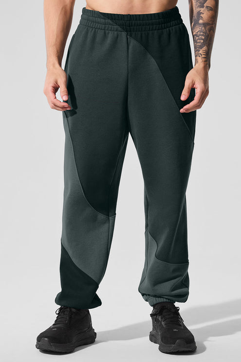 alo Men's Make Waves Sweatpant - Charcoal Green Tonal