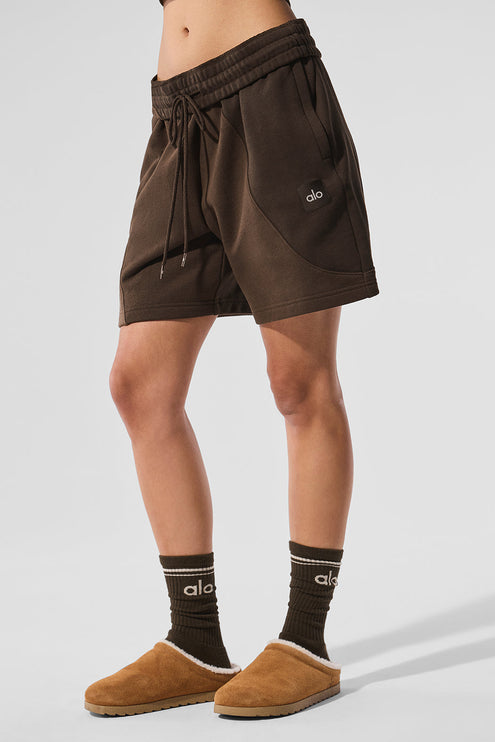 alo Women's 7" Make Waves Short - Espresso Tonal