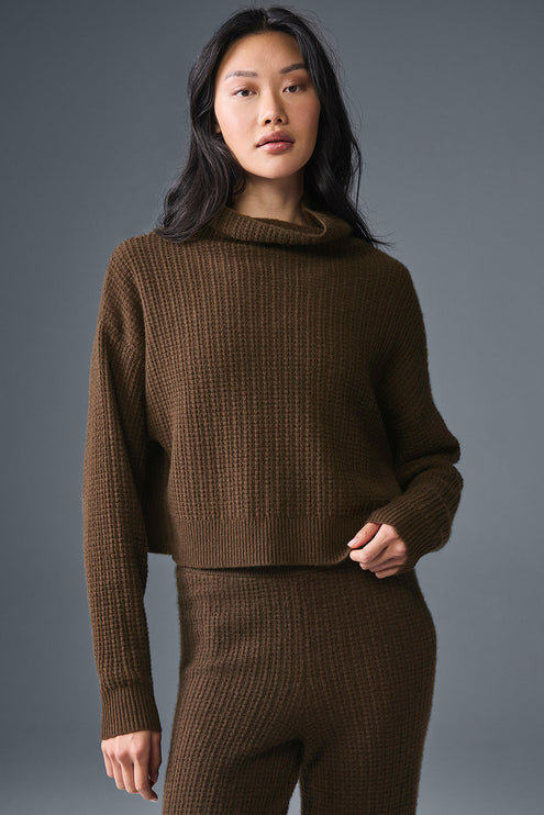 alo Women's Cashmere Plush Waffle Turtleneck Pullover Espresso