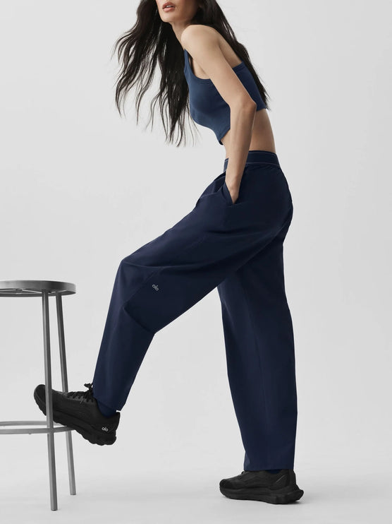 alo Women's Suit Up Trouser (Short) Navy