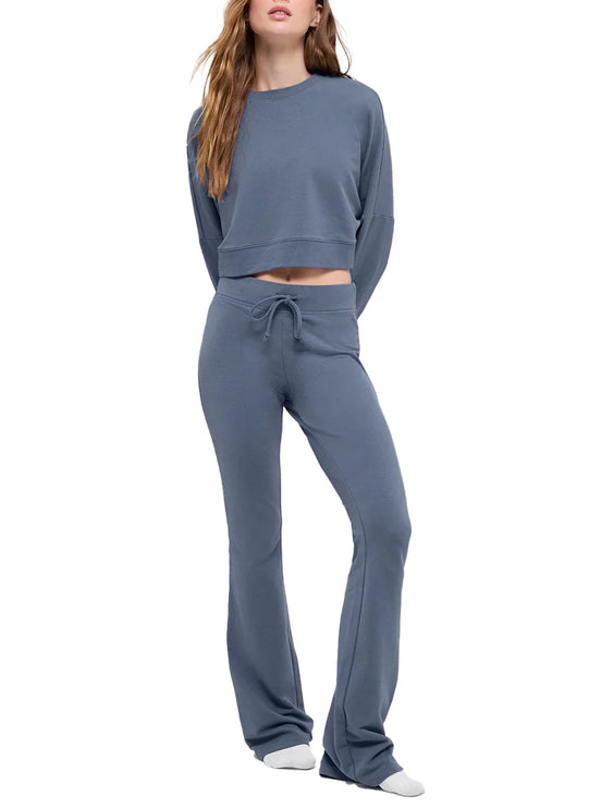 alo Women's Sway Bootcut Sweatpant Bluestone - Hemen Kargoda