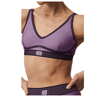 Collection image for: Airlift Line Up Bra & Airlift High-Waist 7/8 Line Up Legging