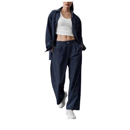 alo Women's Suit Up Trouser (Short) Navy