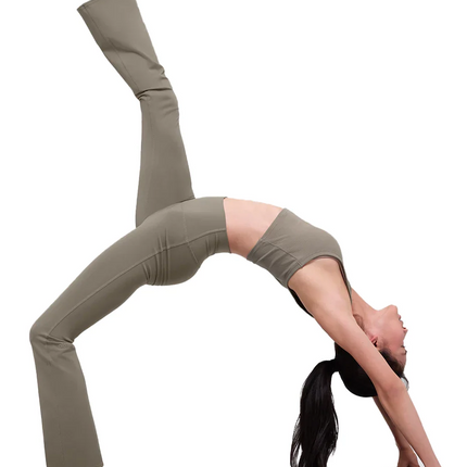 alo Women's Airbrush High-Waist 7/8 Bootcut Legging Light Cocoa