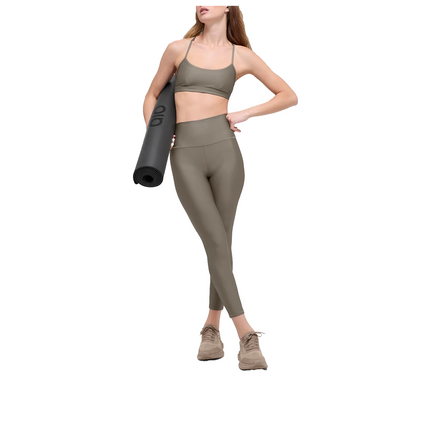 alo Women's Airlift Intrigue Bra Light Cocoa