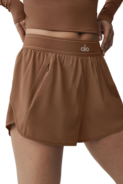 alo Women's Match Point Short Sun Kissed Brown