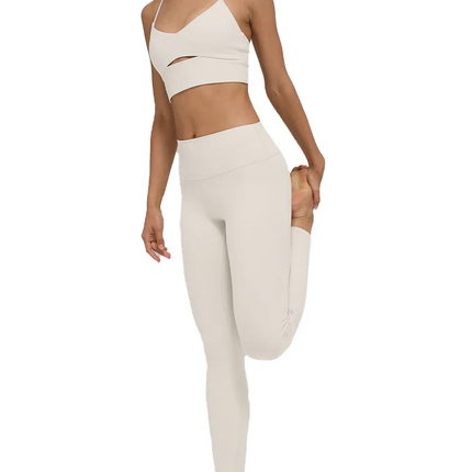 alo Women's Alosoft Highlight Bra Bone