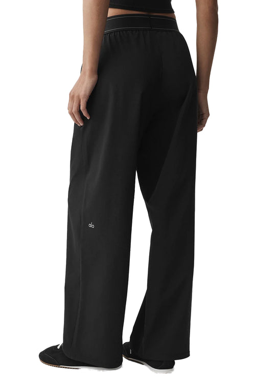alo Women's Suit Up Trouser (Short) Black