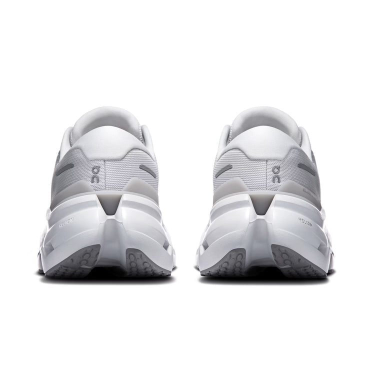 ON Women's Cloudrunner 3 Frost/Glacier