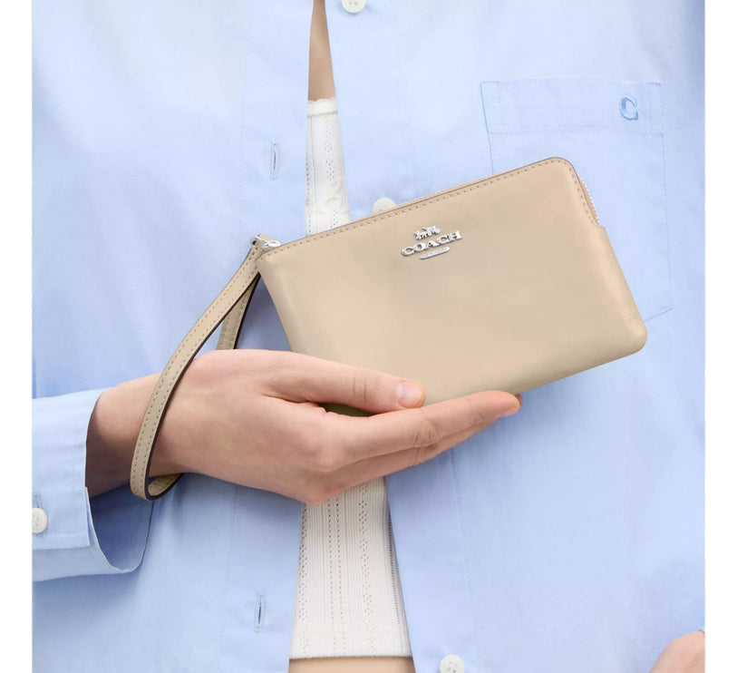 Coach Women's Corner Zip Wristlet Silver/Ivory