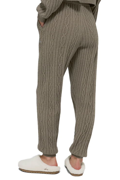alo Women's Cable Knit Winter Bliss Pant Light Cocoa