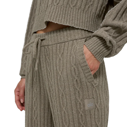 alo Women's Cable Knit Winter Bliss Pant Light Cocoa