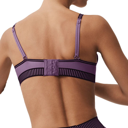 alo Women's Airlift Line Up Bra Plum Kiss