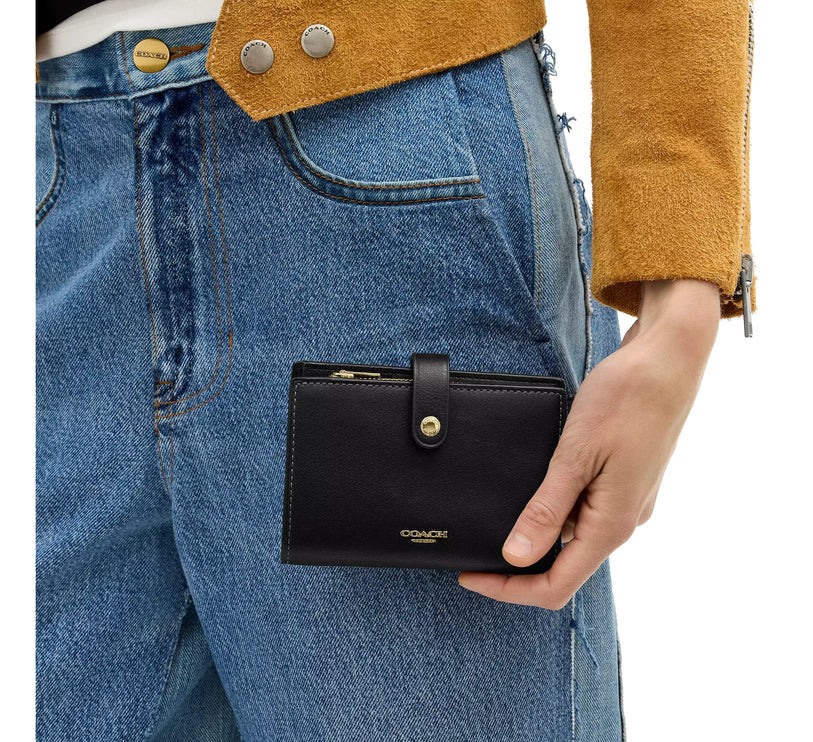 Coach Women's 2-In-1 Wallet Gold/Black