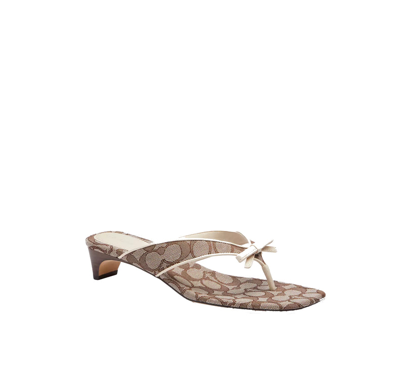 Coach Women's Bow Thong Kitten Heel In Signature Jacquard Oak/Chalk